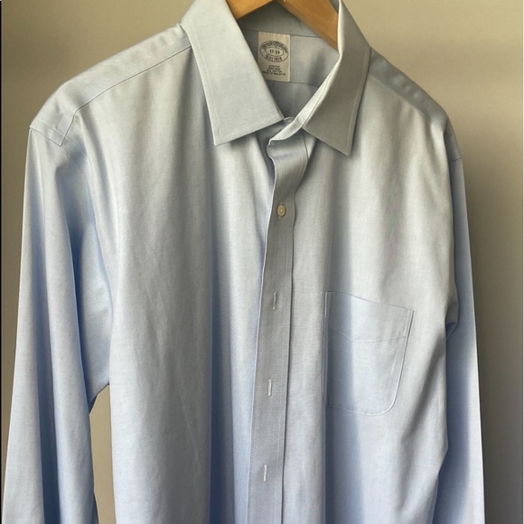 Brooks Brothers 17-33 Mens Dress Shirt In Excellent Condition. - Picture 2 of 4